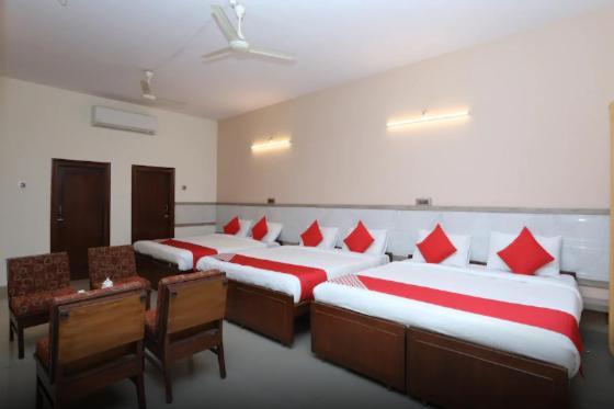 Kaveri Hotel Bed & Breakfast マイソール エクステリア 写真