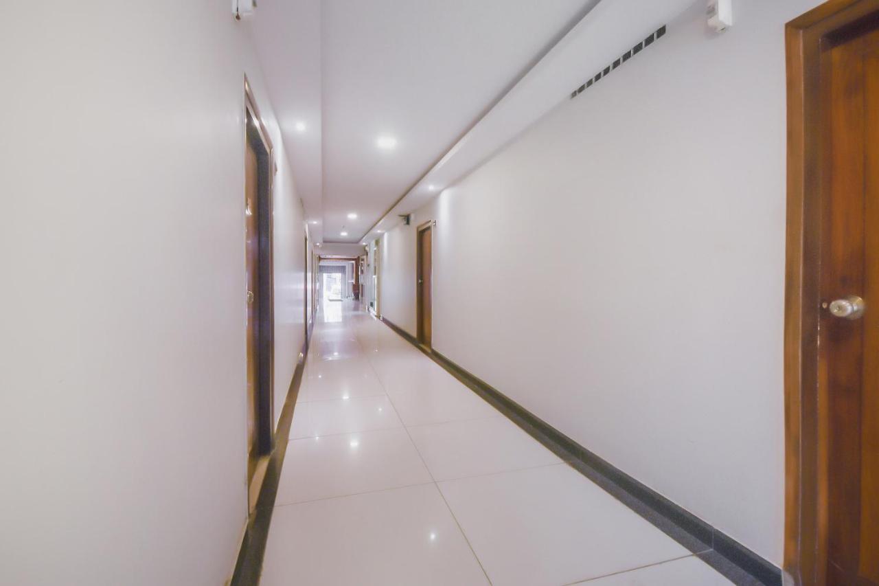 Kaveri Hotel Bed & Breakfast マイソール エクステリア 写真