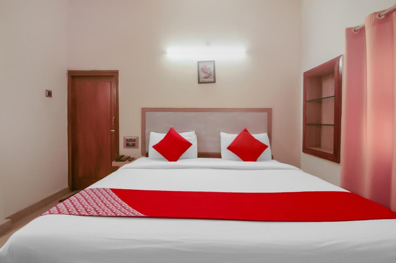 Kaveri Hotel Bed & Breakfast マイソール エクステリア 写真